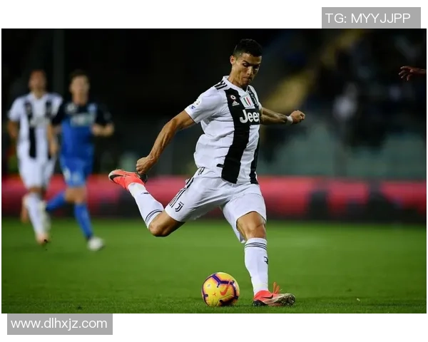 足球球星范儿:从赛场到生活的全能魅力与时尚引领 足球球星范儿:从赛场到生活的全能魅力与时尚引领