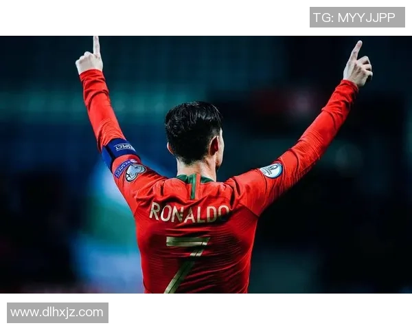 足球界十位传奇球星盘点 各自辉煌成就与影响力解析 足球界十位传奇球星盘点 各自辉煌成就与影响力解析